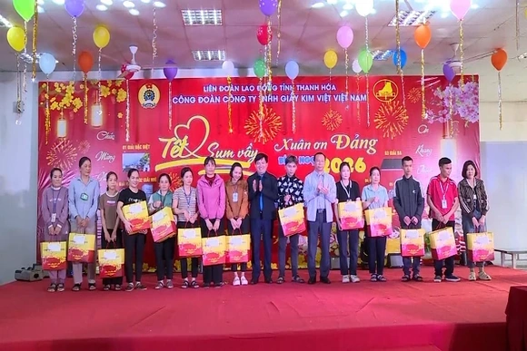 Ấm áp Tết sum vầy cho đoàn viên, người lao động