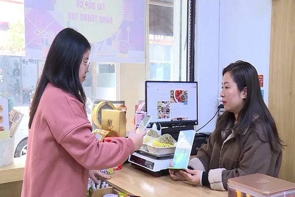 63% người tiêu dùng sắm Tết qua sàn thương mại điện tử