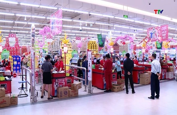 Sôi động thị trường hàng hóa những ngày giáp Tết