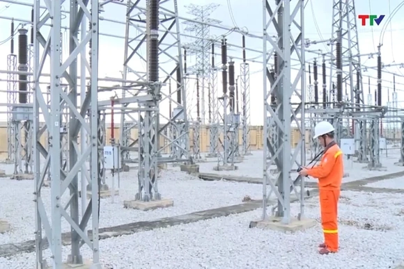 Tiêu thụ điện dịp Tết Nguyên đán chỉ bằng khoảng 60 - 65% ngày thường