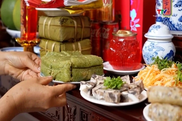 Mâm cỗ tất niên lưu giữ văn hóa truyền thống và không khí đoàn viên của gia đình Việt