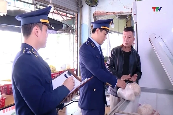 Siết chặt kiểm soát an toàn thực phẩm dịp Tết