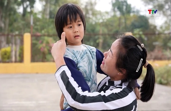 Xuân bên mẹ