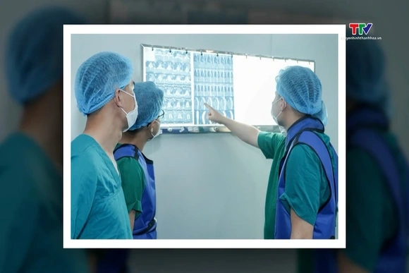 Thêm một bệnh viện tại Thanh Hóa làm chủ kỹ thuật bắt vít cột sống qua da
