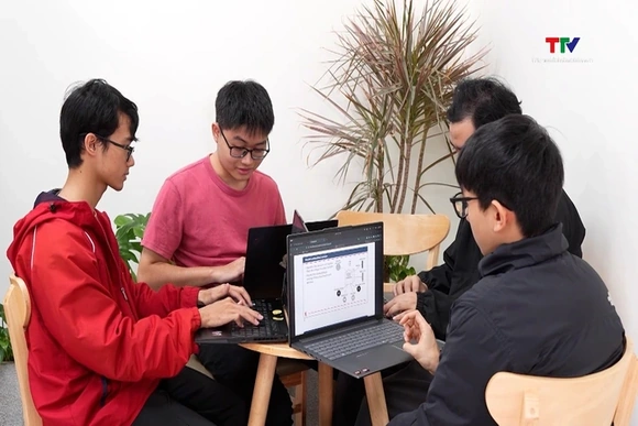 Đam mê khoa học và đào tạo thế hệ trẻ