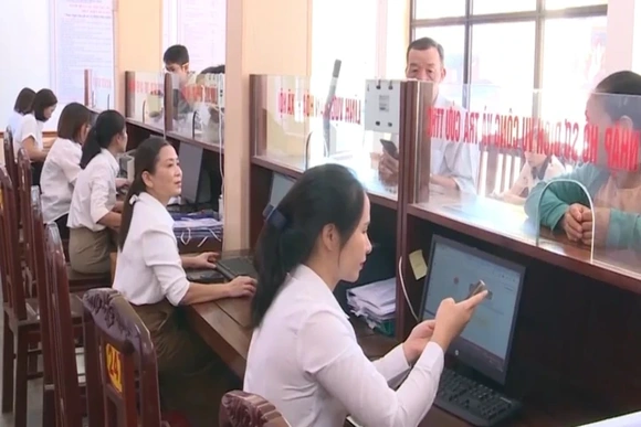 Xây dựng nền hành chính hiện đại, phục vụ Nhân dân