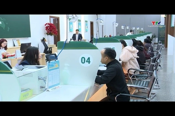 Sôi động giao dịch tài chính đầu năm