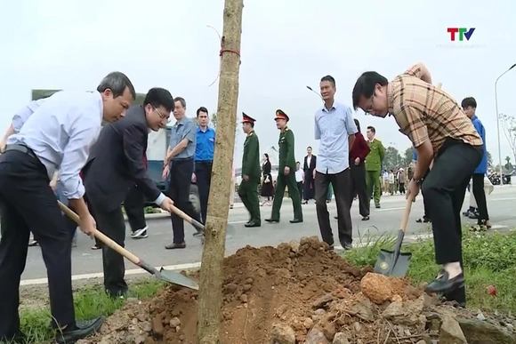 Xã Hậu Lộc phát động Tết trồng cây Xuân Bính Ngọ 2026