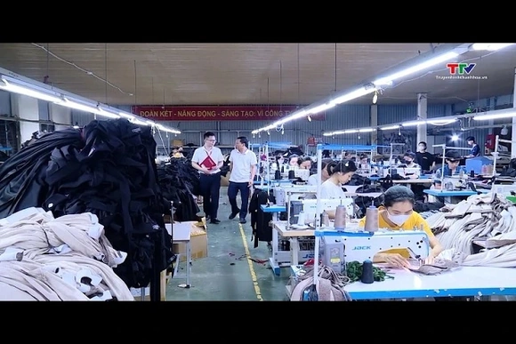 Tập trung dòng vốn vào sản xuất, kinh doanh