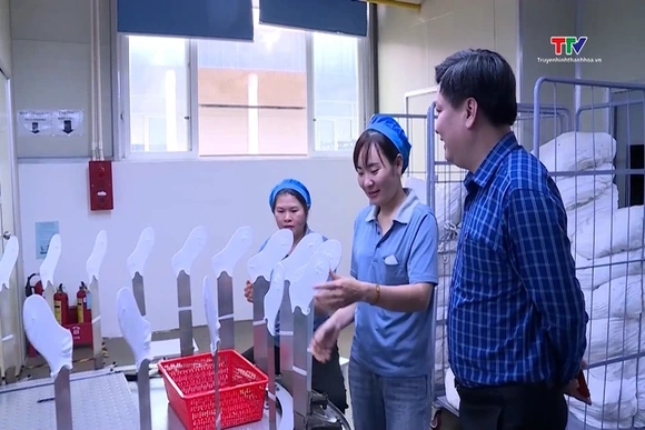Các doanh nghiệp trở lại sản xuất ngay sau Tết Nguyên đán