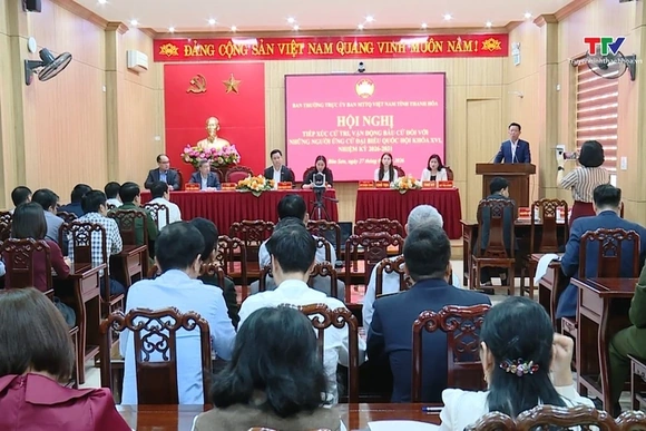 Các ứng cử viên Đại biểu Quốc hội khóa XVI tiếp xúc cử tri đơn vị bầu cử số 2