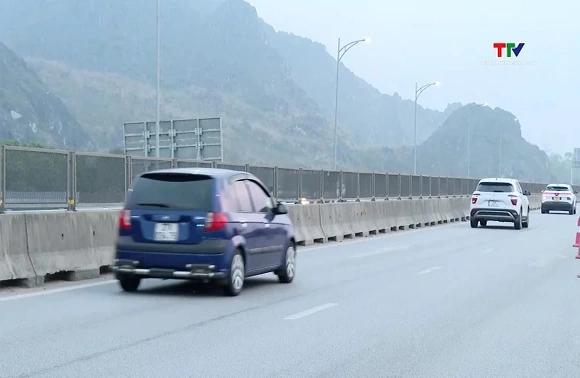2 tháng năm 2026, tai nạn giao thông giảm cả 3 tiêu chí
