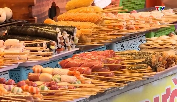 Đảm bảo an toàn thực phẩm mùa lễ hội xuân