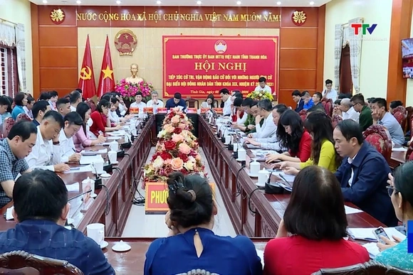 Phó Bí thư Thường trực Tỉnh ủy và các ứng cử viên đại biểu HĐND tỉnh tiếp xúc cử tri, vận động bầu c