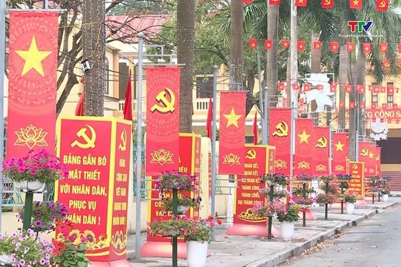 Rộn ràng không khí ngày hội non sông