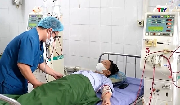 Thu hút, tuyển dụng bác sĩ về tuyến y tế cơ sở