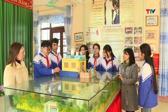 Khơi dậy niềm đam mê sáng tạo khoa học kỹ thuật trong học sinh