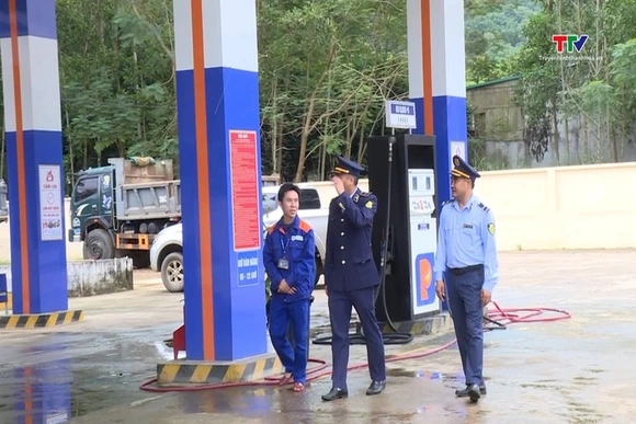 Giám sát hoạt động kinh doanh xăng dầu