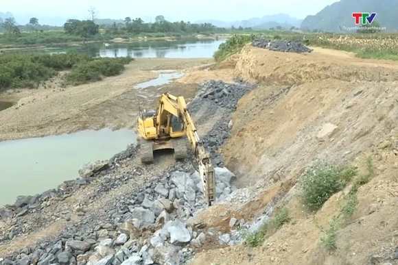 Phấn đấu hoàn thành sớm các dự án phục vụ sản xuất và phòng chống thiên tai