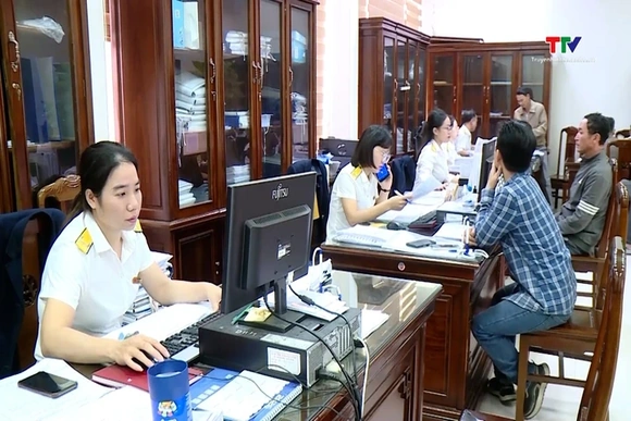 Xử lý nghiêm việc lợi dụng thanh toán tiền mặt sai quy định để trốn thuế