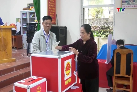 21.860 cử tri xã Thường Xuân đi bỏ phiếu bầu cử