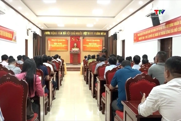 Công bố và trao quyết định về công tác cán  bộ