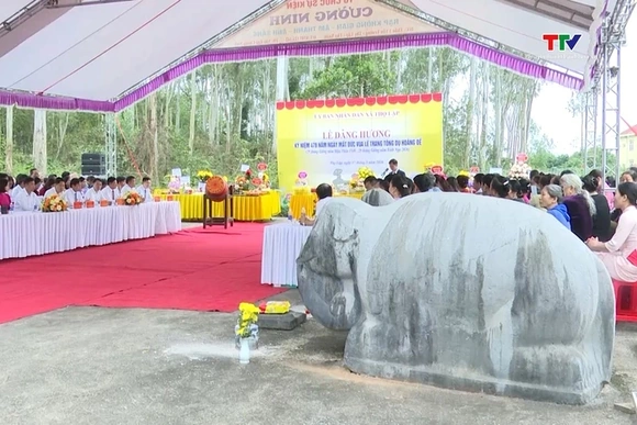 Dâng hương kỷ niệm 478 năm ngày mất Trang Tông Dụ hoàng đế