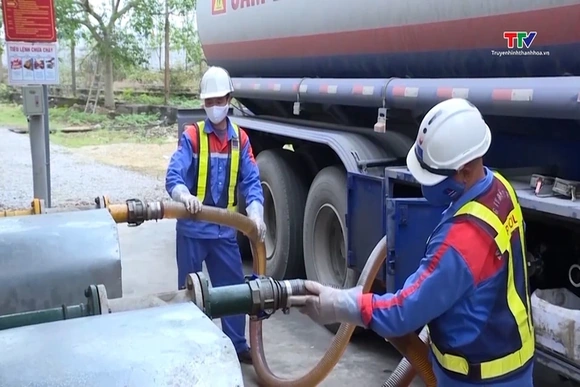 Đảm bảo xăng dầu và năng lượng cho sản xuất, tiêu dùng