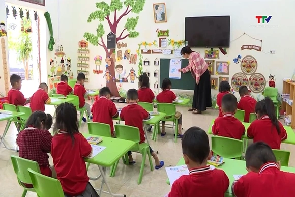 Chấn chỉnh hoạt động liên kết dạy kỹ năng sống, tiếng Anh trong trường học