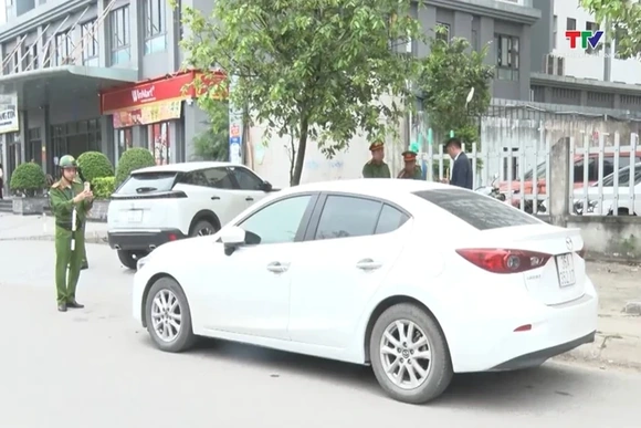 Mở rộng giám sát xã hội từ phản ánh vi phạm giao thông trên VNeID