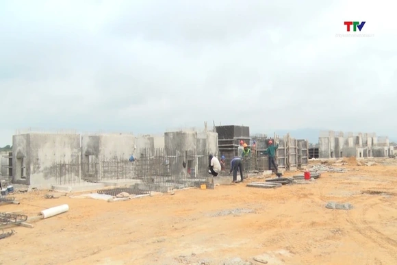 Kiểm soát giá vật liệu, tăng tốc giải phóng mặt bằng dự án