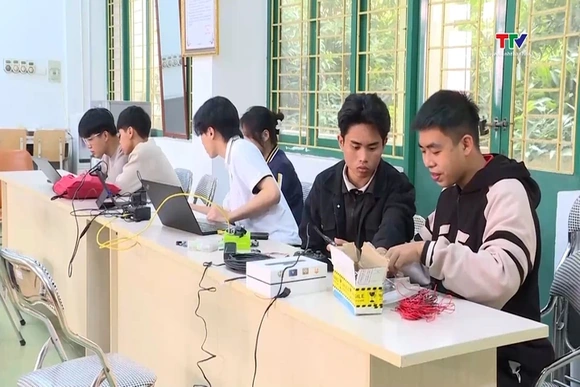 Đến năm 2030, phấn đấu 50% học sinh THPT được định hướng khởi nghiệp
