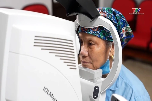 Biến chứng võng mạc do đái tháo đường có thể gây mù lòa