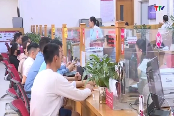Yêu cầu ổn định mặt bằng lãi suất để hỗ trợ doanh nghiệp