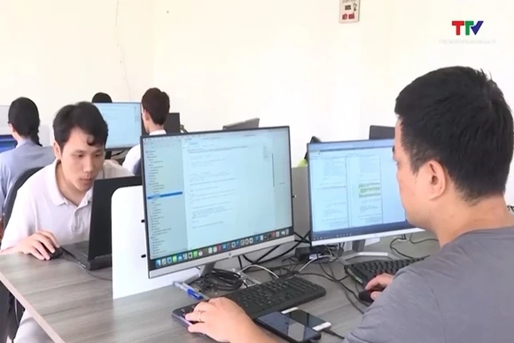 3 ngành nghề 'miễn nhiễm' trước làn sóng sa thải vì trí tuệ nhân tạo