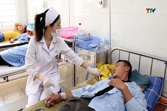Tthủy đậu gây suy đa tạng, nguy hiểm tính mạng ở người lớn