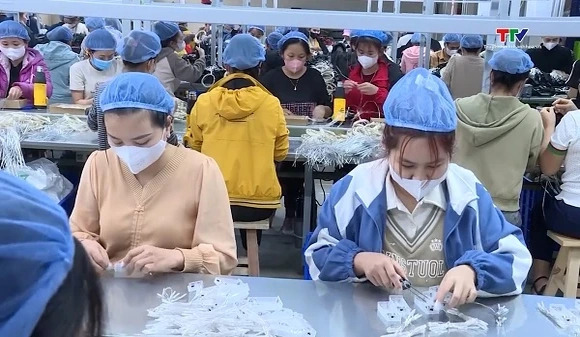 Giữ vững đà tăng trưởng công nghiệp