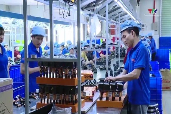 Lấy ý kiến về đề xuất tăng lương cơ sở thêm hơn 8% từ ngày 1/7/2026