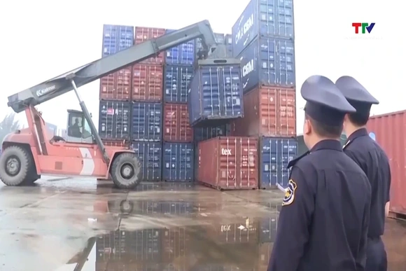 Các doanh nghiệp Việt Nam ứng phó với chi phí logistics tăng cao