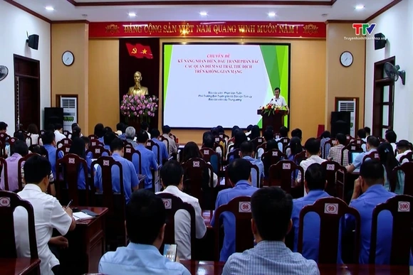 Tập huấn kỹ năng nhận diện, đấu tranh, phản bác các quan điểm sai trái, thù địch trên không gian mạn