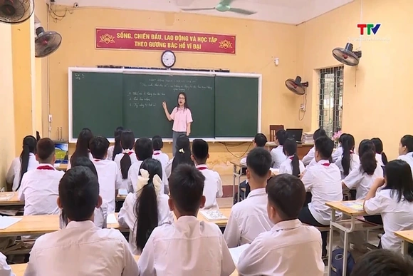 Tăng cường trang bị kiến thức, kỹ năng tự bảo vệ trên không gian mạng cho học sinh