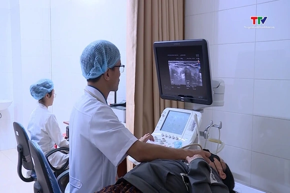 Bệnh nhân mắc ung thư dạ dày gia tăng và trẻ hóa