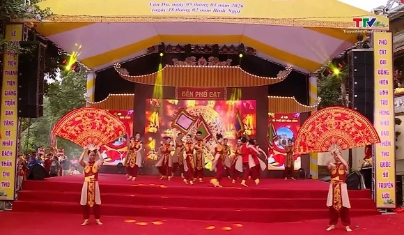 Linh thiêng Lễ hội đền Phố Cát năm 2026