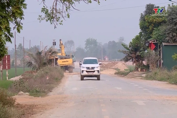 Đảm bảo an toàn giao thông thi công đường tỉnh 516C qua xã Thiệu Hóa