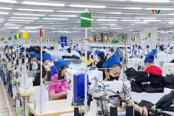 3 tháng năm 2026, thu ngân sách đạt gần 830 nghìn tỷ đồng