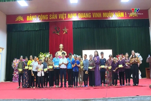 Tăng cường giao lưu, gắn kết hội viên Hiệp hội Doanh nhân nữ Thanh Hoá