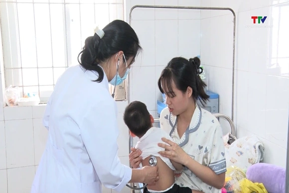 Chủ động phòng bệnh tay chân miệng ở trẻ