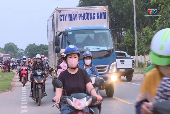 Cục Cảnh sát giao thông đề nghị người dân 'chỉ điểm' bất cập giao thông