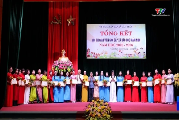 Cẩm Thủy trao giải Hội thi giáo viên giỏi bậc học