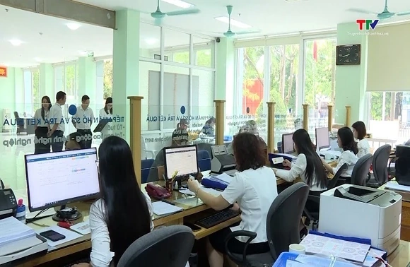 Doanh nghiệp khó khăn có thể tạm dừng đóng bảo hiểm xã hội tối đa 12 tháng